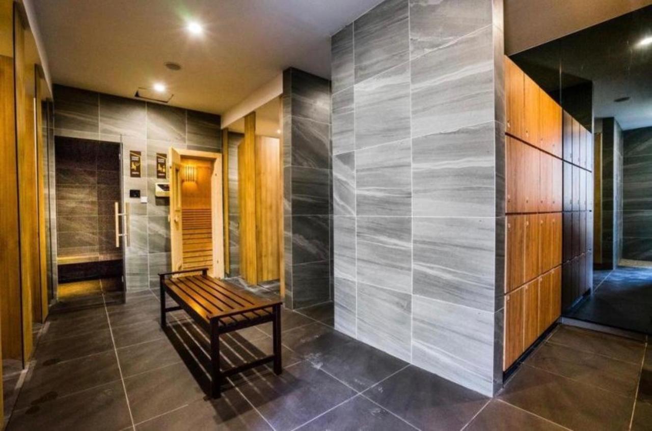 Apartment Imperio.res - 10min To Jonker - Privateroom 3- 4pax